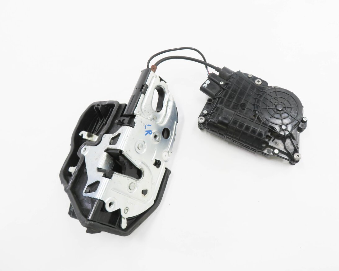 Thumbnail 5: 2011-2015 BMW 740i 750i 760i (F01) LEFT SIDE REAR DOOR LOCK LATCH (SOFT CLOSE)