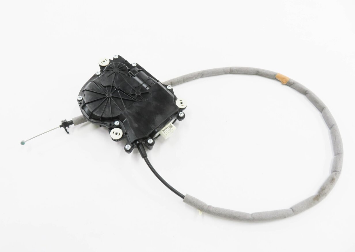 2012 BMW 750i (F01) REAR TRUNK SOFT CLOSE ACTUATOR MOTOR