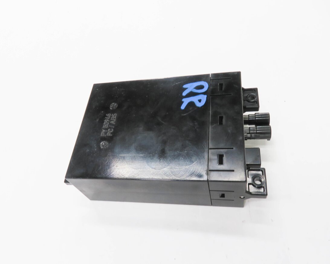 Thumbnail 3: 2012 BMW 750i (F01) RIGHT REAR SEAT MASSAGE PUMP MOTOR