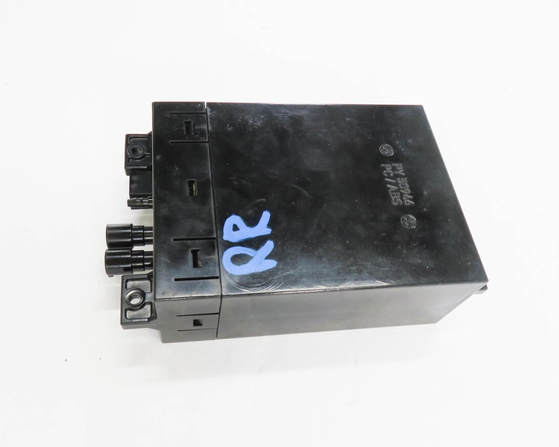 Thumbnail 4: 2012 BMW 750i (F01) RIGHT REAR SEAT MASSAGE PUMP MOTOR