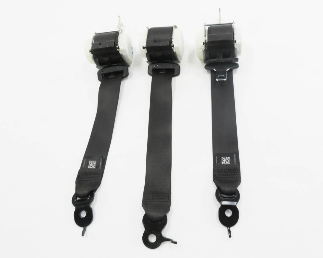 Thumbnail 2: 2012 BMW 750i (F01) REAR SEAT SEATBELT RETRACTOR SET-3 (BLACK)