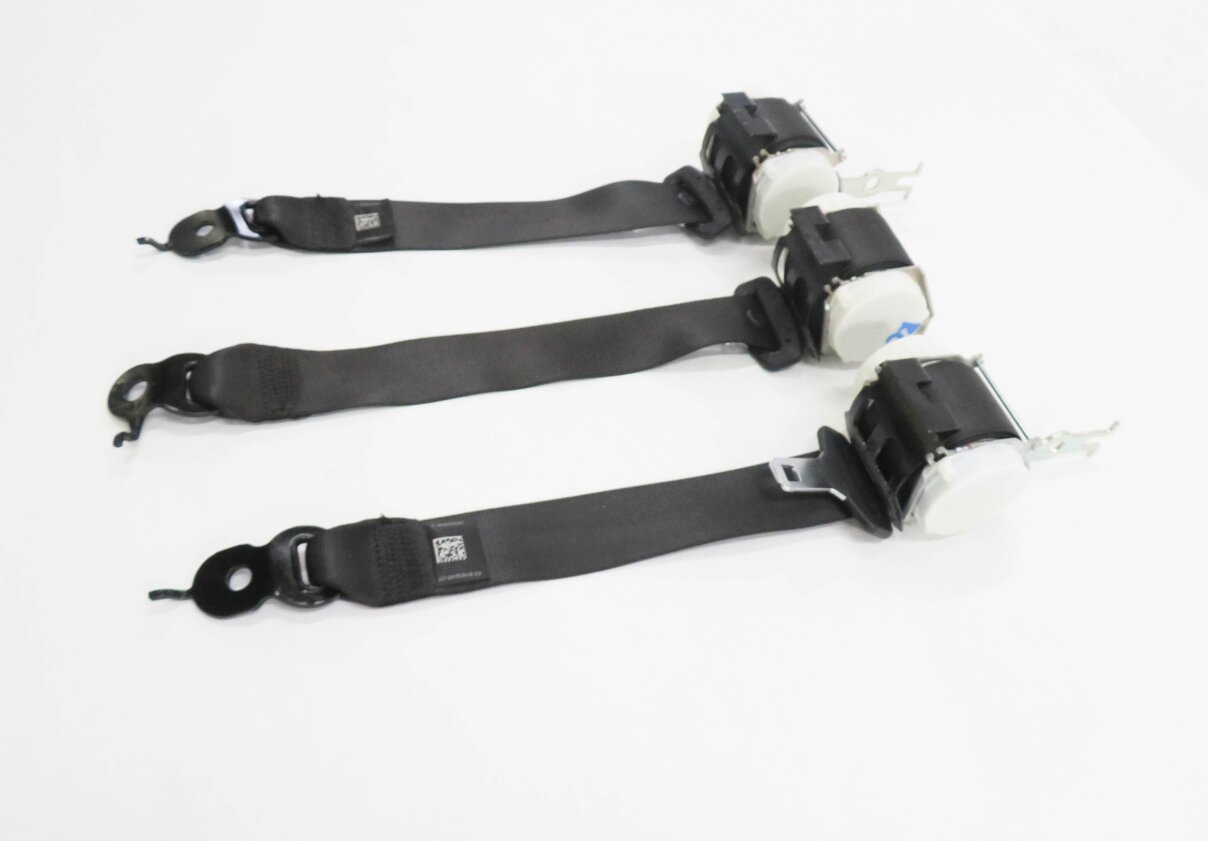 Thumbnail 3: 2012 BMW 750i (F01) REAR SEAT SEATBELT RETRACTOR SET-3 (BLACK)