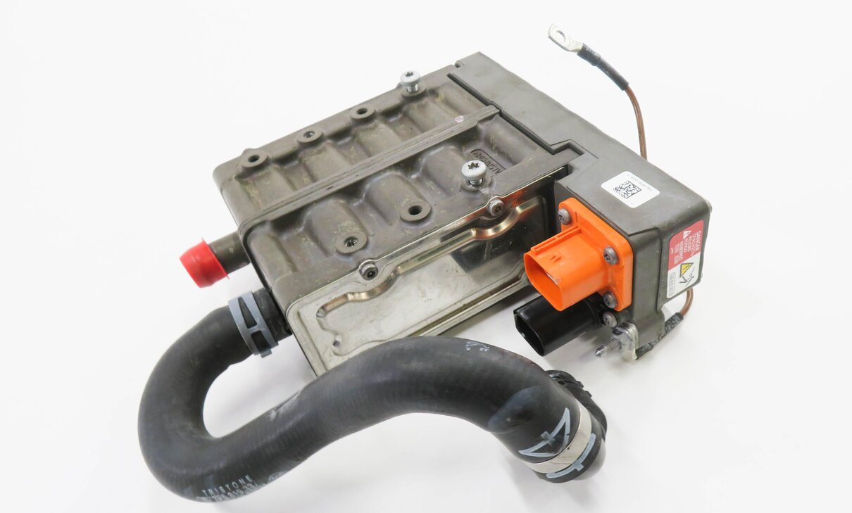 2016 PORSCHE CAYENNE E-HYBRID (958) 3.0L M06.EC - DRIVE MOTOR INVERTER COOLER