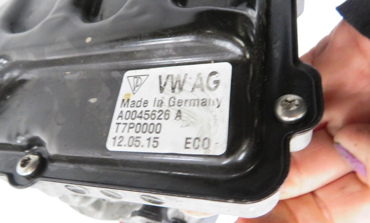 Thumbnail 11: 2016 PORSCHE CAYENNE E-HYBRID (958) 3.0L M06.EC - DRIVE MOTOR INVERTER COOLER
