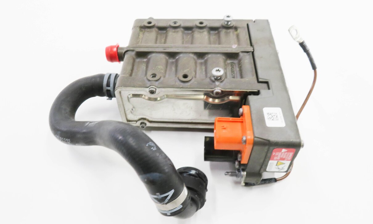 Thumbnail 2: 2016 PORSCHE CAYENNE E-HYBRID (958) 3.0L M06.EC - DRIVE MOTOR INVERTER COOLER