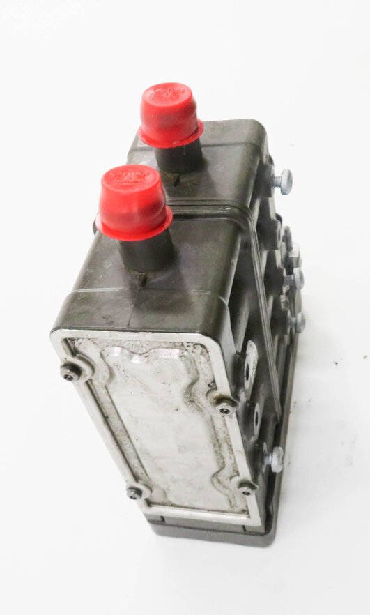 Thumbnail 4: 2016 PORSCHE CAYENNE E-HYBRID (958) 3.0L M06.EC - DRIVE MOTOR INVERTER COOLER