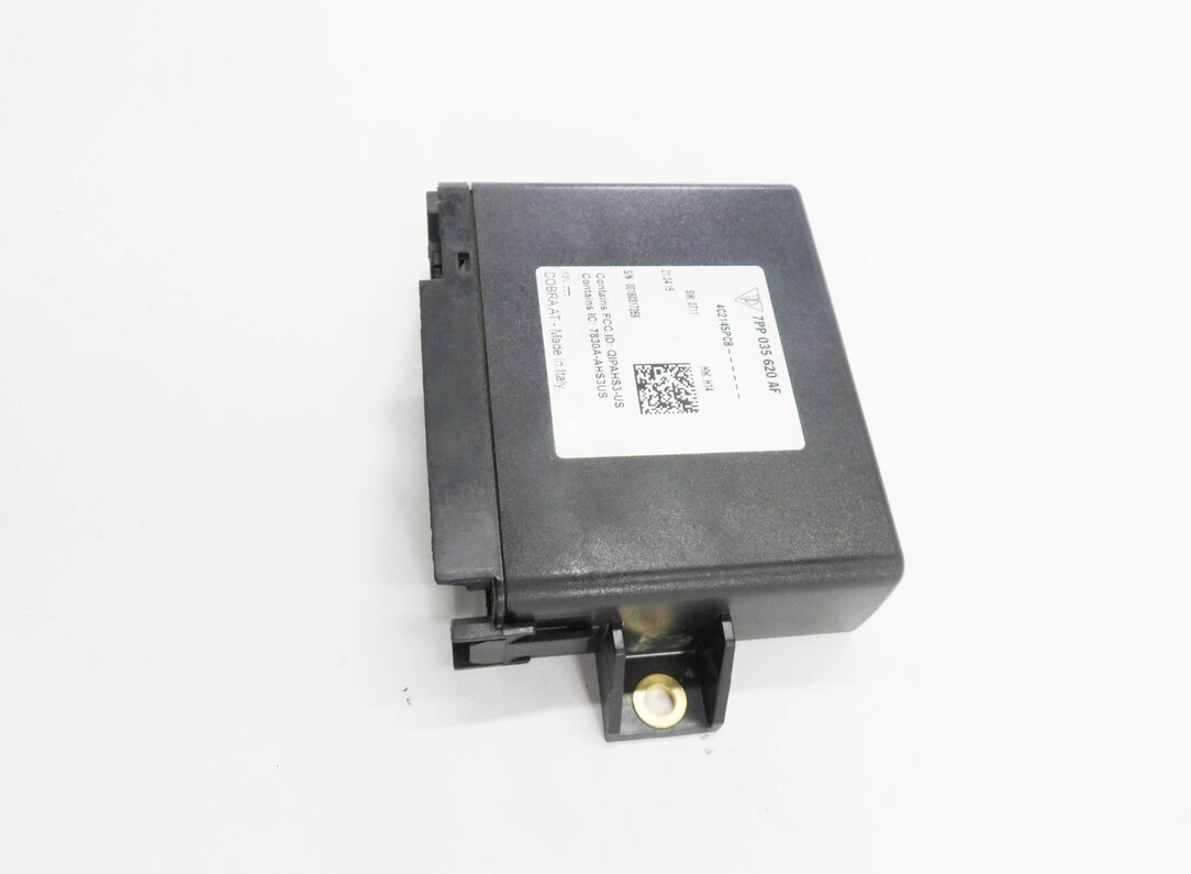 Thumbnail 4: 2016 PORSCHE CAYENNE (958) GPS NAVIGATION CONTROL MODULE