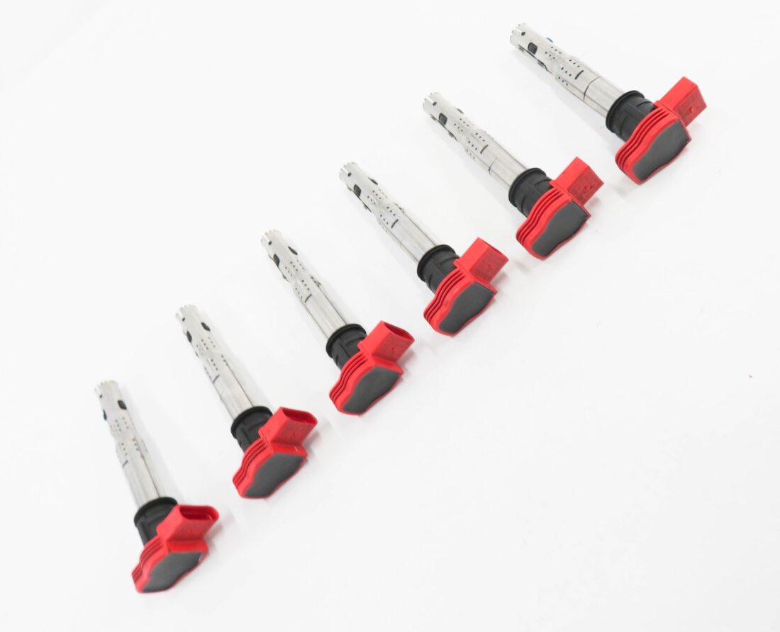 Thumbnail 2: 2011-2018 PORSCHE CAYENNE PANAMERA (958 970 G1) 3.0L E-HYBRID IGNITION COIL SET