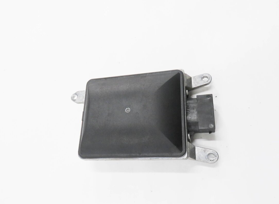 Thumbnail 3: 2011-2016 PORSCHE CAYENNE (958) LEFT DRIVER REAR BLIND SPOT RADAR MODULE
