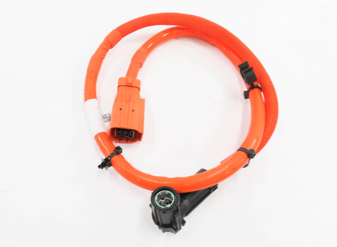 Thumbnail 2: 2016 PORSCHE CAYENNE HYBRID (958) E-HYBRID HIGH VOLTAGE BATTERY CABLE LEAD