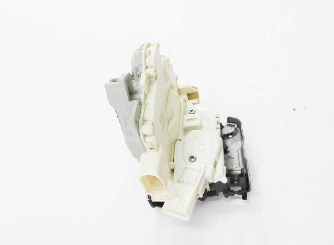 Thumbnail 3: 09-18 AUDI / PORSCHE - A4 A5 Q5 S4 TT CAYENNE PANAMERA TOURAEG DRIVER DOOR LATCH