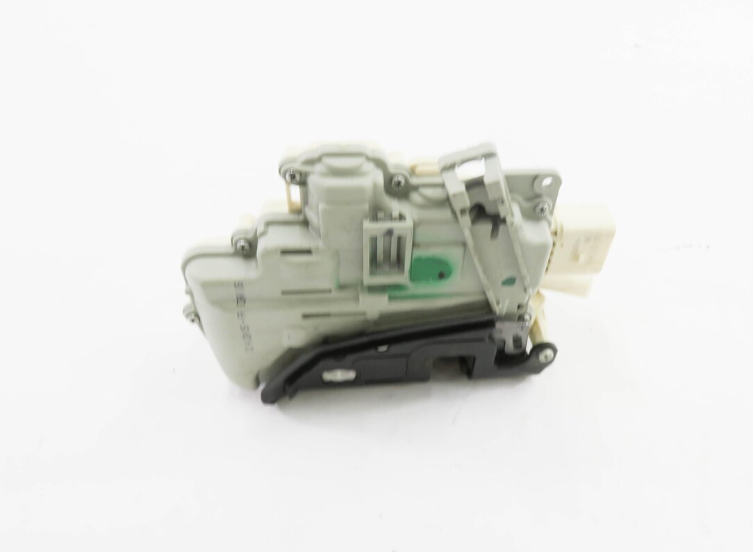 Thumbnail 5: 09-18 AUDI / PORSCHE - A4 A5 Q5 S4 TT CAYENNE PANAMERA TOURAEG DRIVER DOOR LATCH