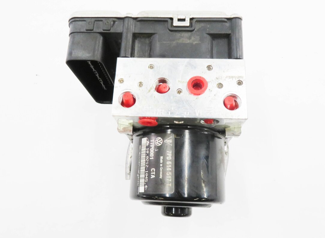 Thumbnail 6: 2015-2018 PORSCHE CAYENNE (958) ABS ANTI LOCK BRAKE PUMP w/ MODULE