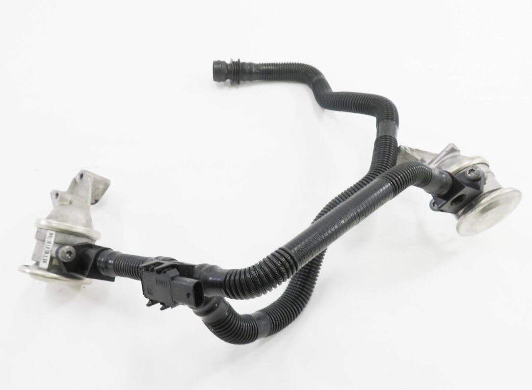 Thumbnail 6: 2016 PORSCHE CAYENNE E-HYBRID (958) 3.0L ENGINE AIR INJECTION CHECK VALVE SET-2