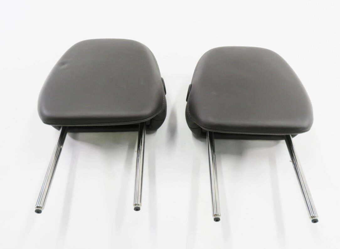 2016 PORSCHE CAYENNE (958) FRONT LEFT & RIGHT LEATHER HEADRESET SET (AGATE GRAY)