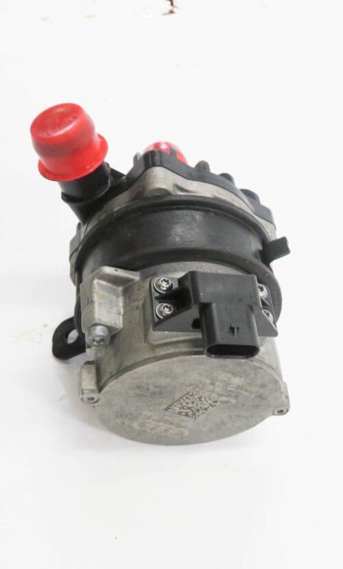 Thumbnail 3: 2016 PORSCHE CAYENNE E-HYBRID (958) 3.0L CGFA M06.EC - AUXILIARY WATER PUMP