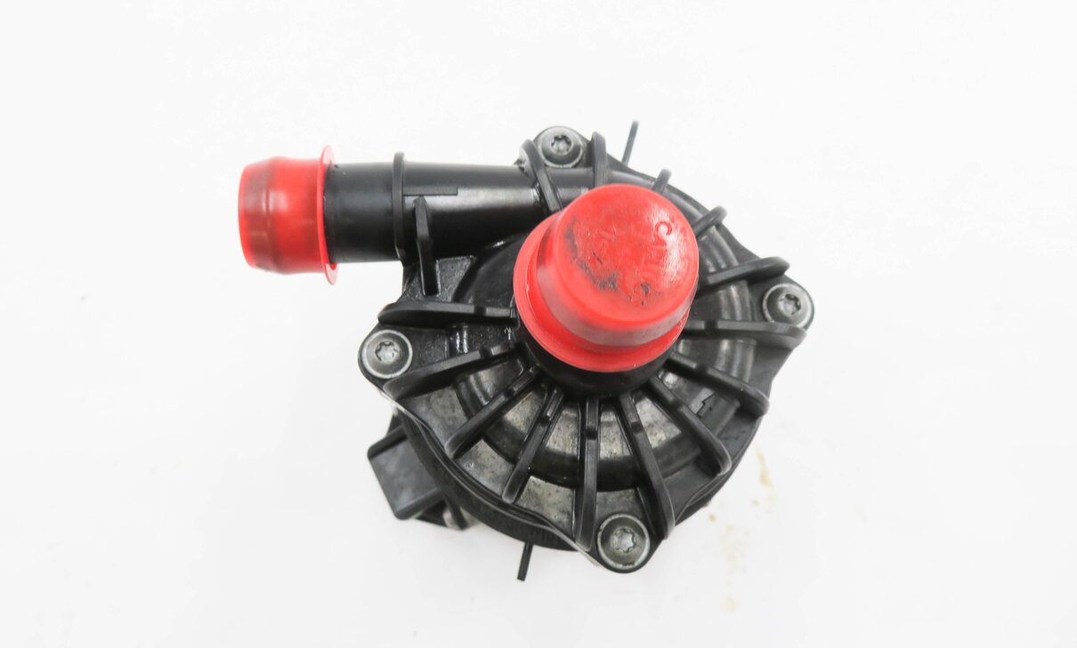 Thumbnail 5: 2016 PORSCHE CAYENNE E-HYBRID (958) 3.0L CGFA M06.EC - AUXILIARY WATER PUMP