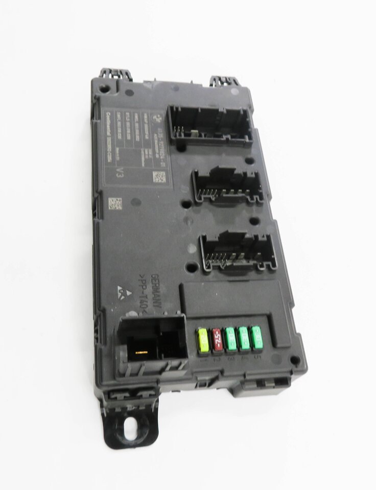 Thumbnail 4: 2012 BMW 328i (F30) REAR BODY CONTROL MODULE