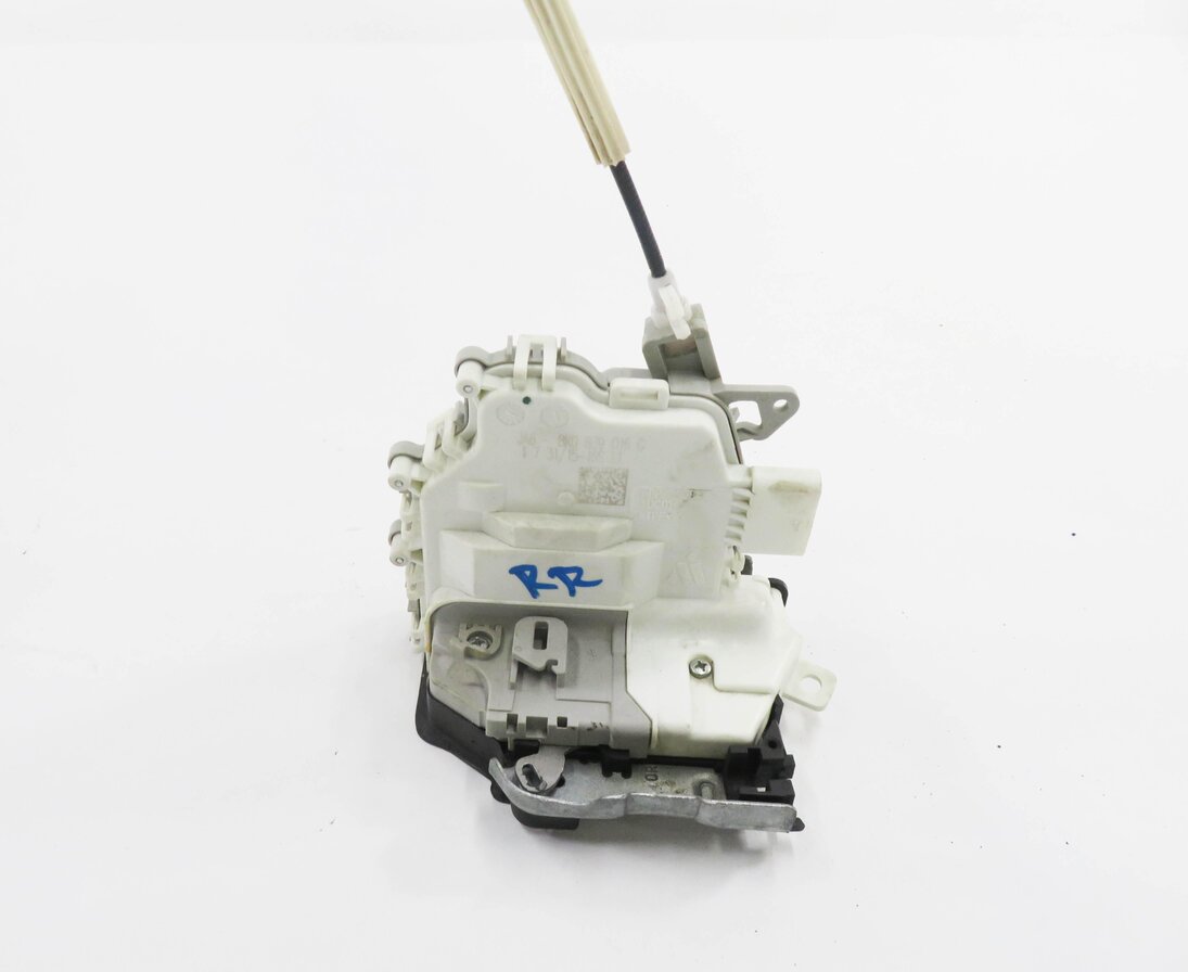 Thumbnail 2: 10-20 VW / PORSCHE - A3 A4 A8 S3 S4 Q5 MACAN PANAMERA - RIGHT REAR DOOR LATCH