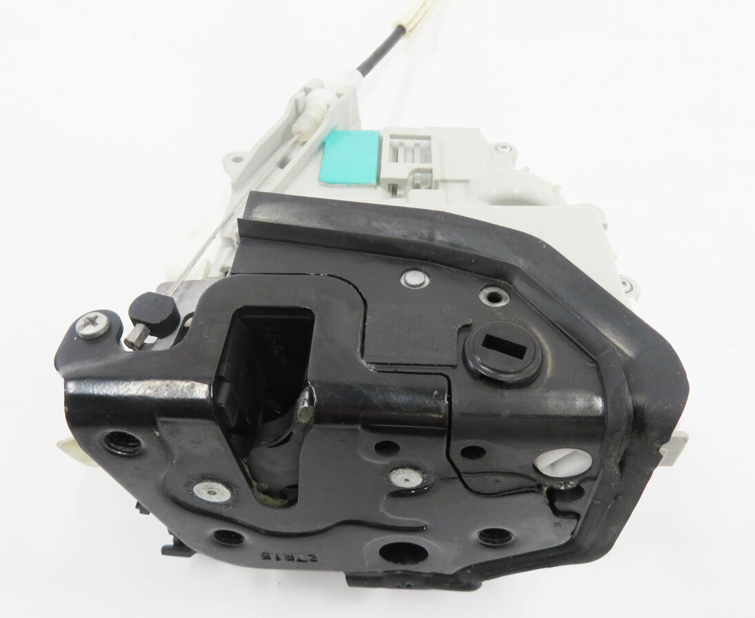 Thumbnail 6: 10-20 VW / PORSCHE - A3 A4 A8 S3 S4 Q5 MACAN PANAMERA - RIGHT REAR DOOR LATCH