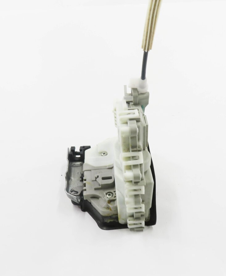 Thumbnail 4: 2010-2020 VW / PORSCHE - A3 A4 A8 S3 S4 Q5 MACAN PANAMERA - LEFT REAR DOOR LATCH