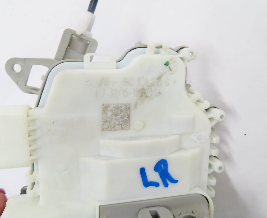Thumbnail 7: 2010-2020 VW / PORSCHE - A3 A4 A8 S3 S4 Q5 MACAN PANAMERA - LEFT REAR DOOR LATCH