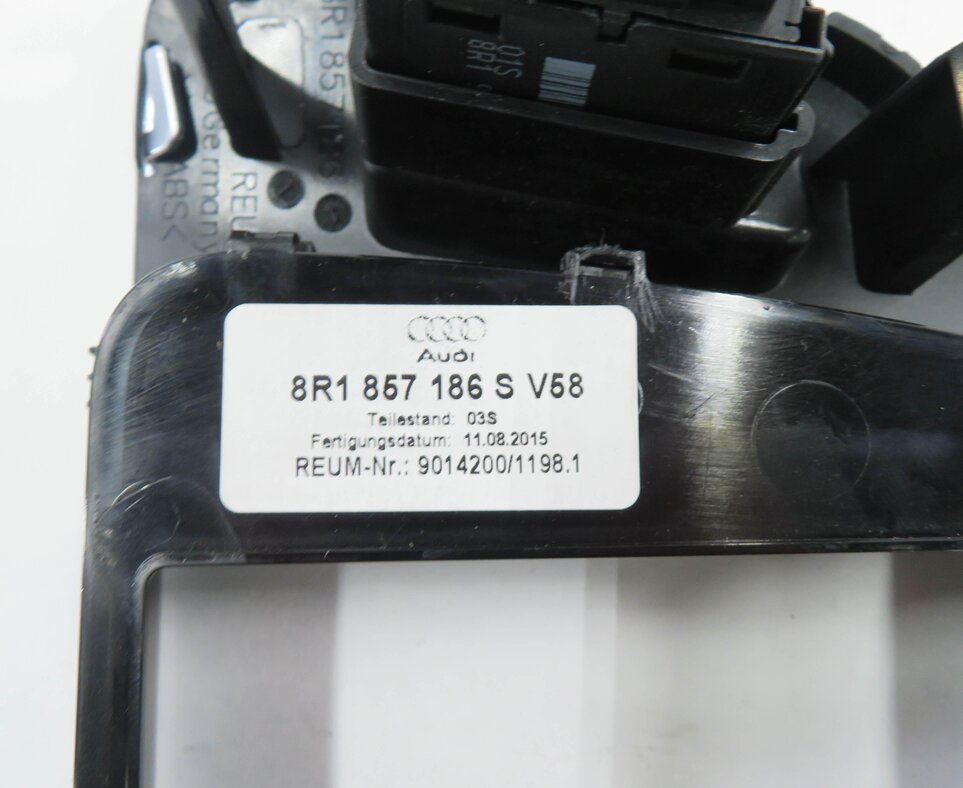 Thumbnail 6: 2016 AUDI Q5 (B8 8R) GPS NAVIGATION DISPLAY SCREEN TRIM BEZEL
