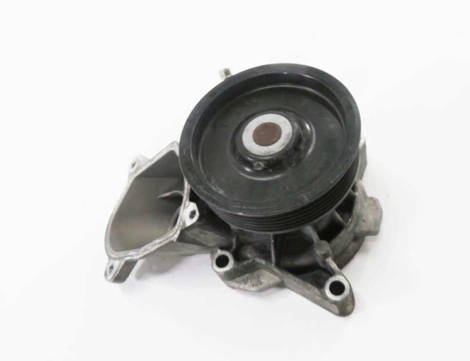 Thumbnail 2: 2009-2013 BMW 335D X5 (E90 E70) 3.0L M57Y DIESEL ENGINE COOLANT FLUID WATER PUMP