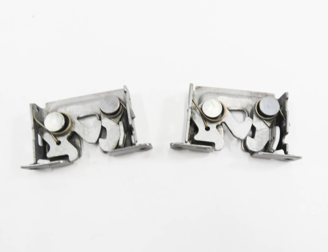Thumbnail 2: 2011 BMW 335D (E90) FRONT LEFT & RIGHT LOWER HOOD LOCK LATCH SET-2
