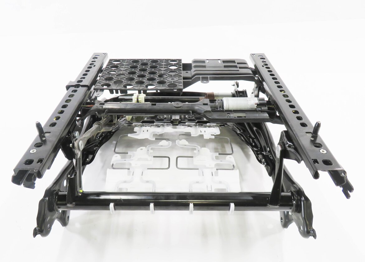 Thumbnail 7: 2016 BMW X5 (F15) LEFT FRONT DRIVER SEAT TRACK w/ MOTORS