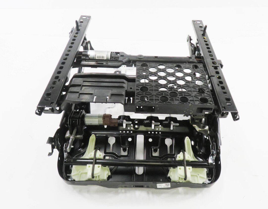 Thumbnail 8: 2016 BMW X5 (F15) LEFT FRONT DRIVER SEAT TRACK w/ MOTORS