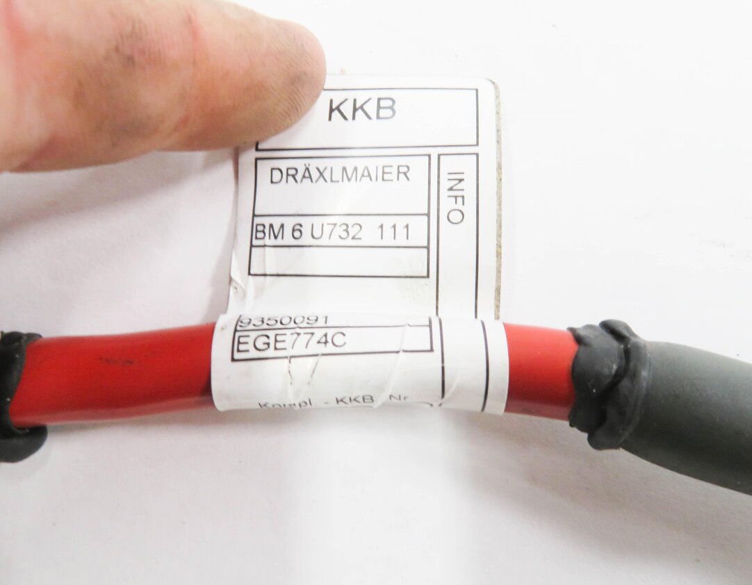 Thumbnail 6: 2016 BMW X5 (F15) POSITIVE BATTERY JUMP POST TERMINAL