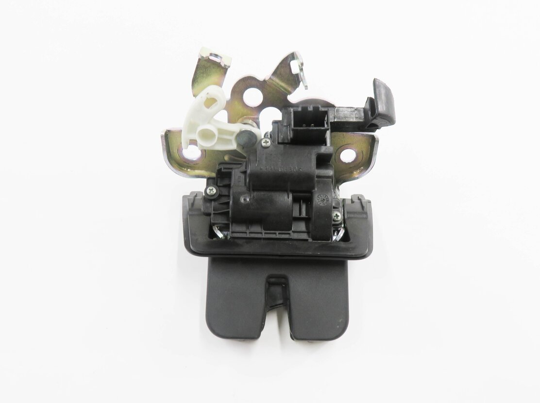 Thumbnail 2: 2017 AUDI Q3 (8U) REAR TRUNK LOCK LATCH ACTUATOR