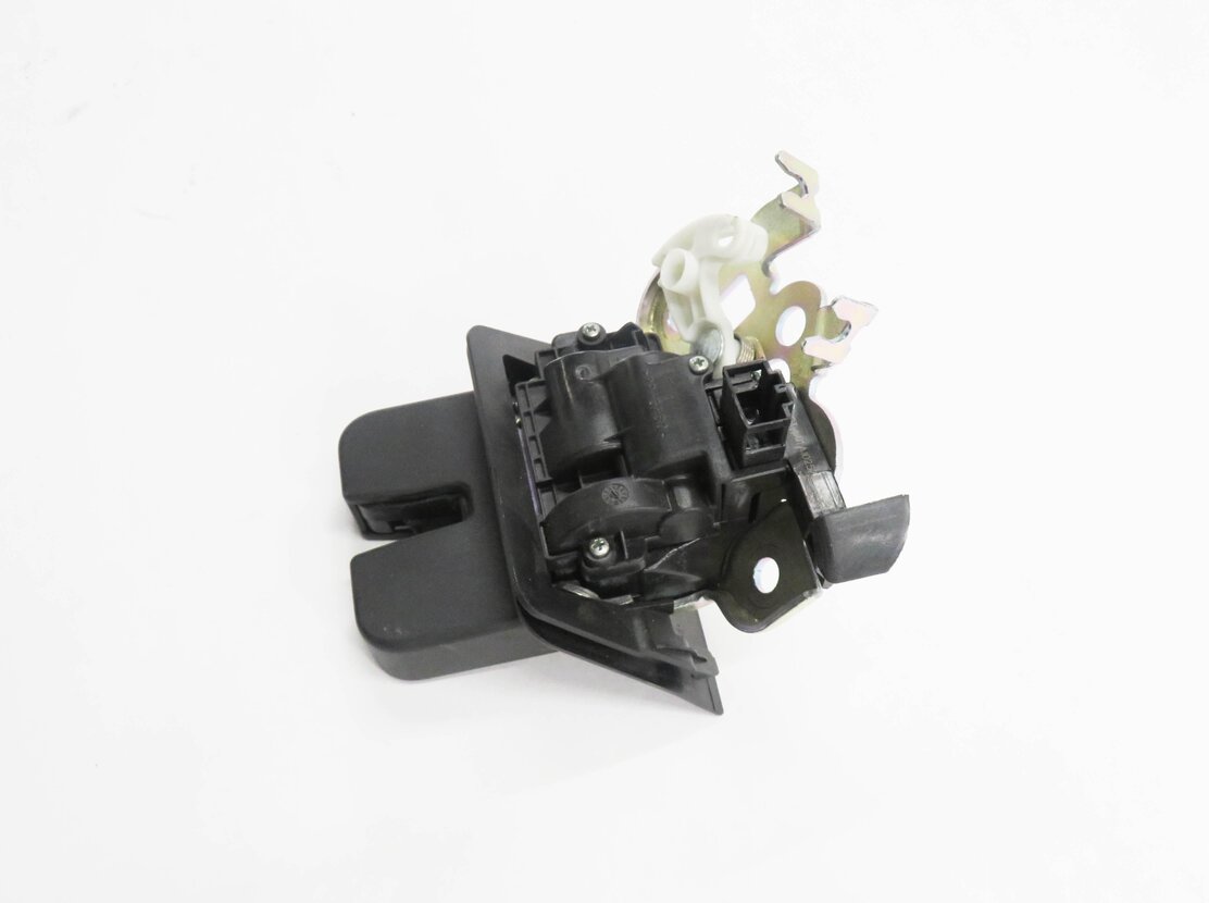Thumbnail 4: 2017 AUDI Q3 (8U) REAR TRUNK LOCK LATCH ACTUATOR