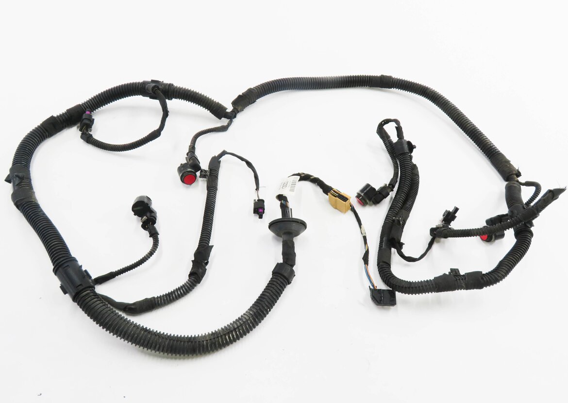 Thumbnail 2: 2017 AUDI Q3 (8U) REAR PDC PARK DISTANCE SENSOR SET w/ HARNESS (MISANO RED N9)