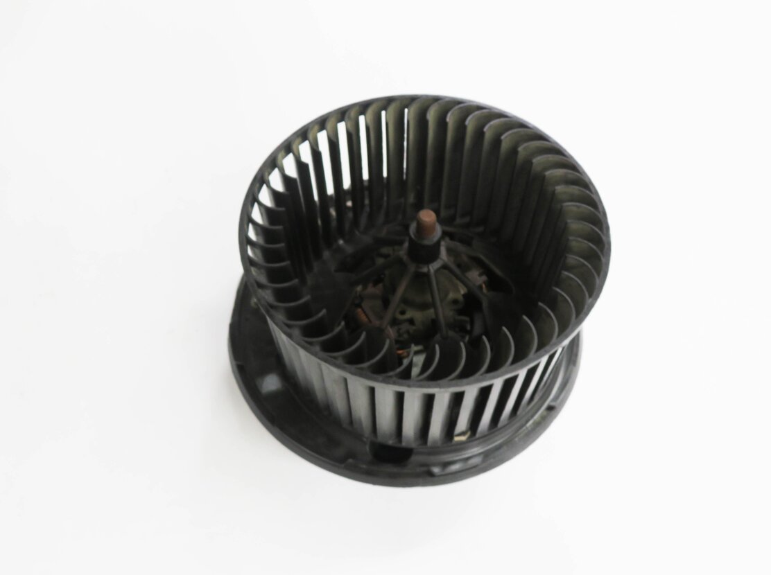 Thumbnail 4: 2015-2018 VW CC EOS TIGUAN / AUDI Q3 (8U) FRONT HEATER A/C BLOWER FAN MOTOR