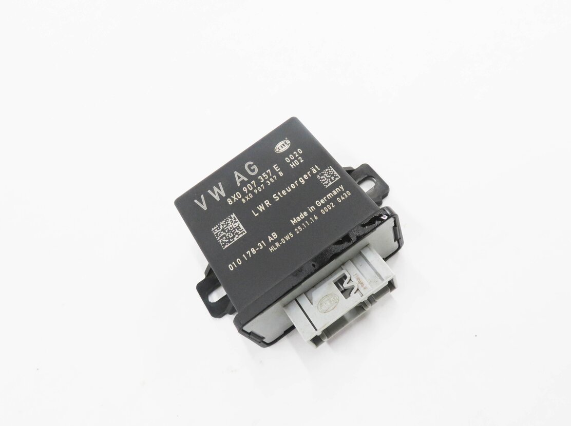2017 AUDI Q3 (8U) HEADLIGHT RANGE CONTROL MODULE