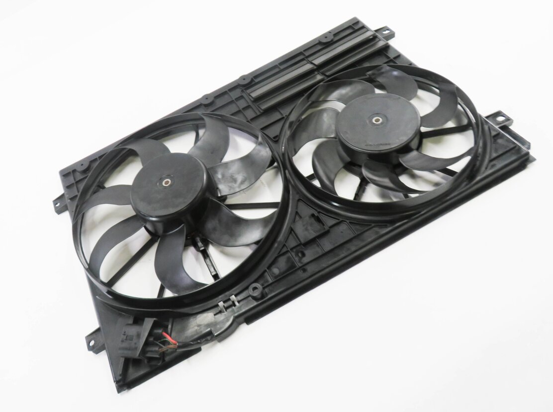 2016-2018 AUDI A6 Q3 (C7 8U) 2.0L TURBO ENGINE - RADIATOR COOLING FAN ASSEMBLY