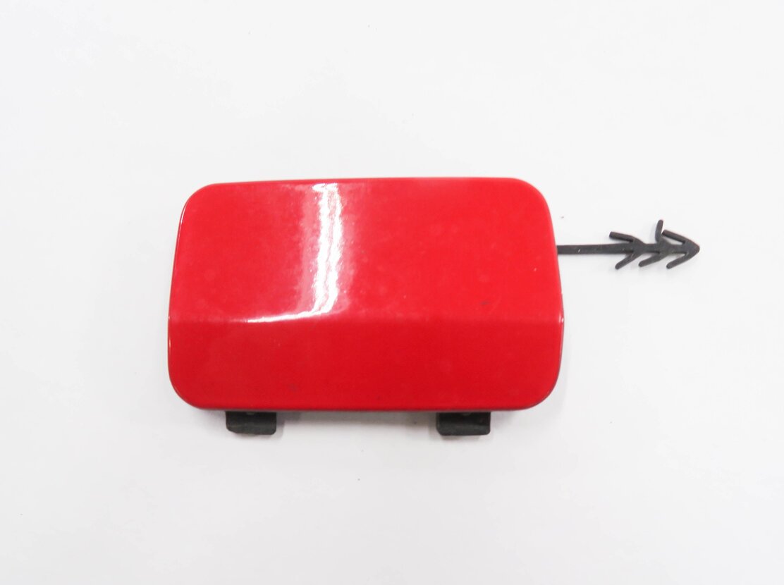 Thumbnail 2: 2017 AUDI Q3 (8U) LEFT DRIVER REAR TOW HOOK COVER TRIM (MISANO RED METALLIC)