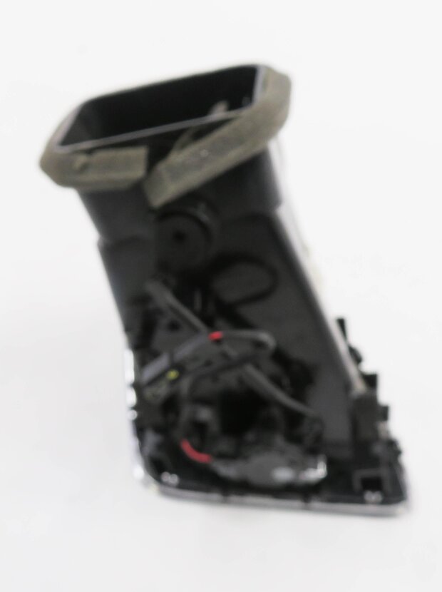 Thumbnail 6: 2017 AUDI Q3 (8U) LEFT FRONT DRIVER DASH HEATER A/C AIR VENT