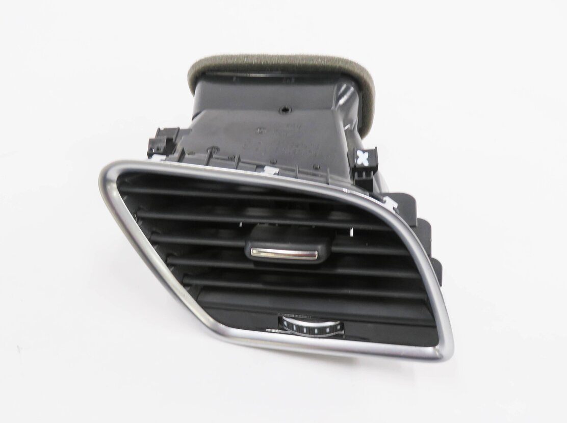 Thumbnail 2: 2017 AUDI Q3 (8U) RIGHT FRONT PASSENGER DASH HEATER A/C AIR VENT
