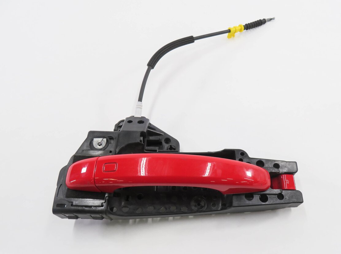 Thumbnail 2: 2015-2018 AUDI Q3 (8U) LEFT REAR EXTERIOR DOOR HANDLE (MISANO RED METALLIC N9)