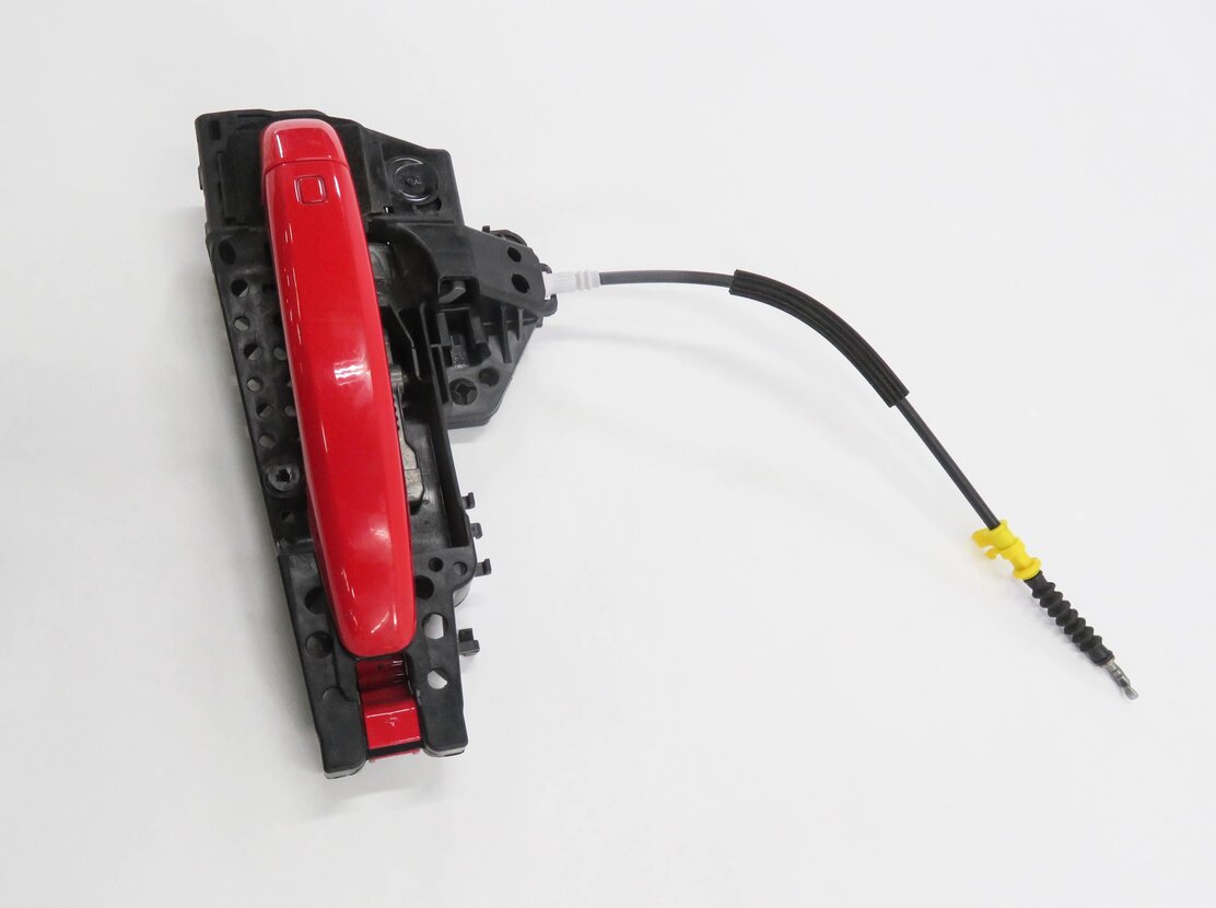 Thumbnail 3: 2015-2018 AUDI Q3 (8U) LEFT REAR EXTERIOR DOOR HANDLE (MISANO RED METALLIC N9)