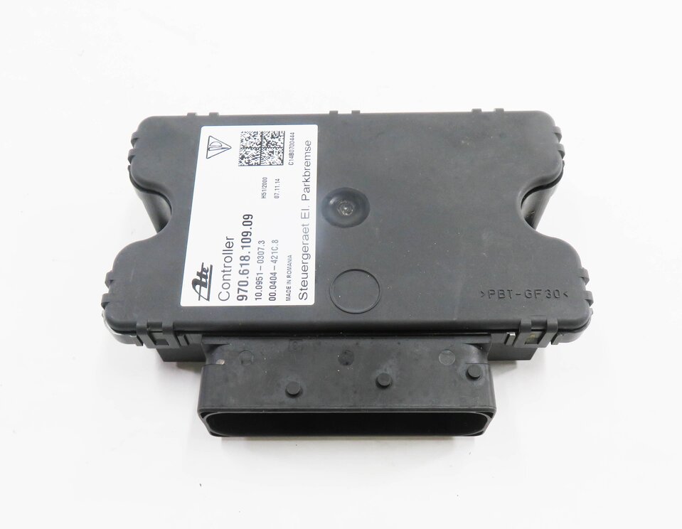 Thumbnail 2: 2015 PORSCHE PANAMERA (970 G1) PARKING BRAKE CONTROL MODULE