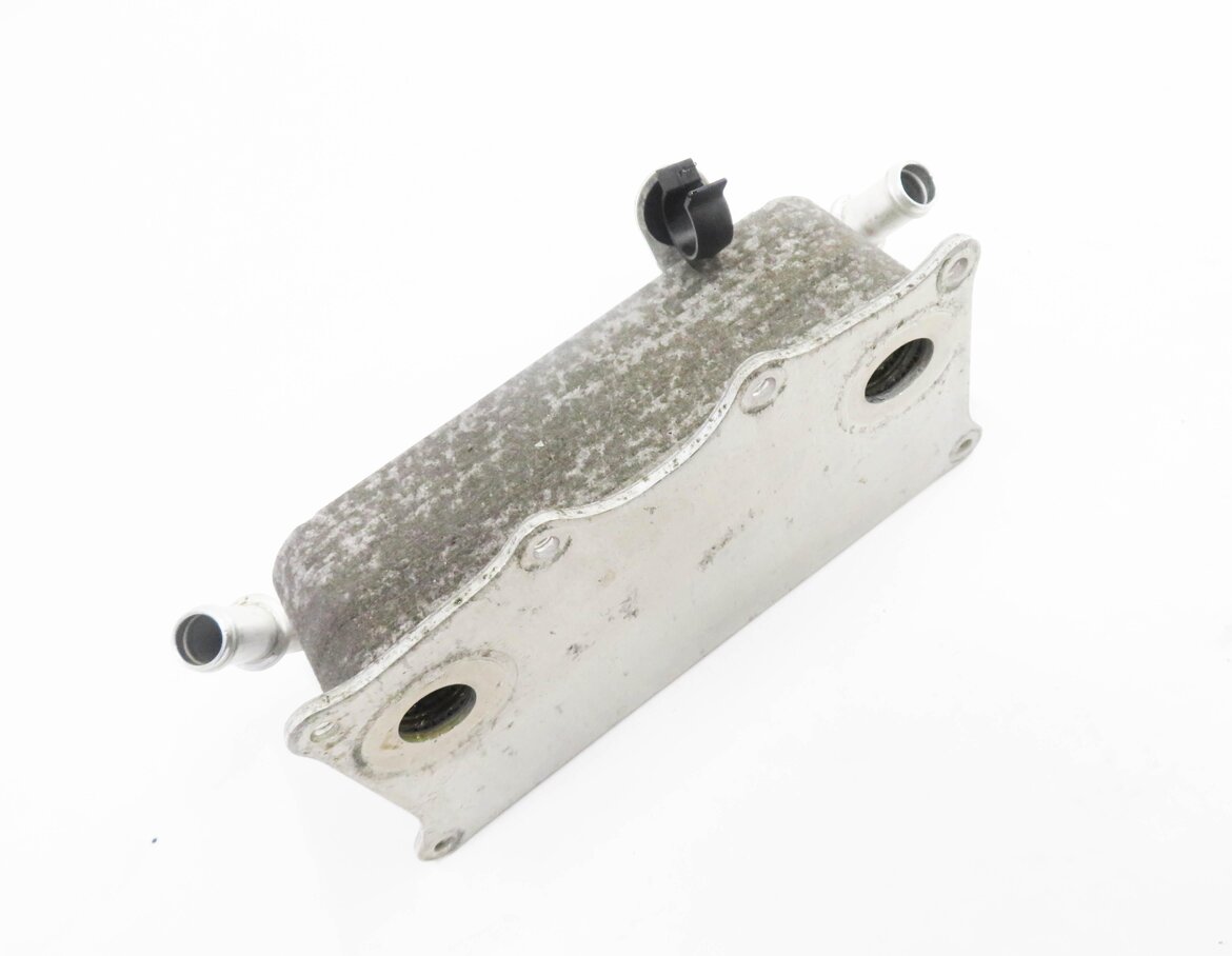 10-18 PORSCHE PANAMERA (970 G1) 4.8L V8 ENGINE - OIL COOLER
