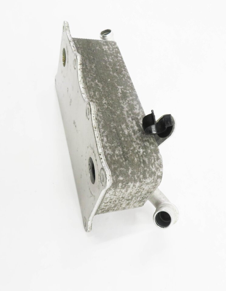 Thumbnail 4: 10-18 PORSCHE PANAMERA (970 G1) 4.8L V8 ENGINE - OIL COOLER
