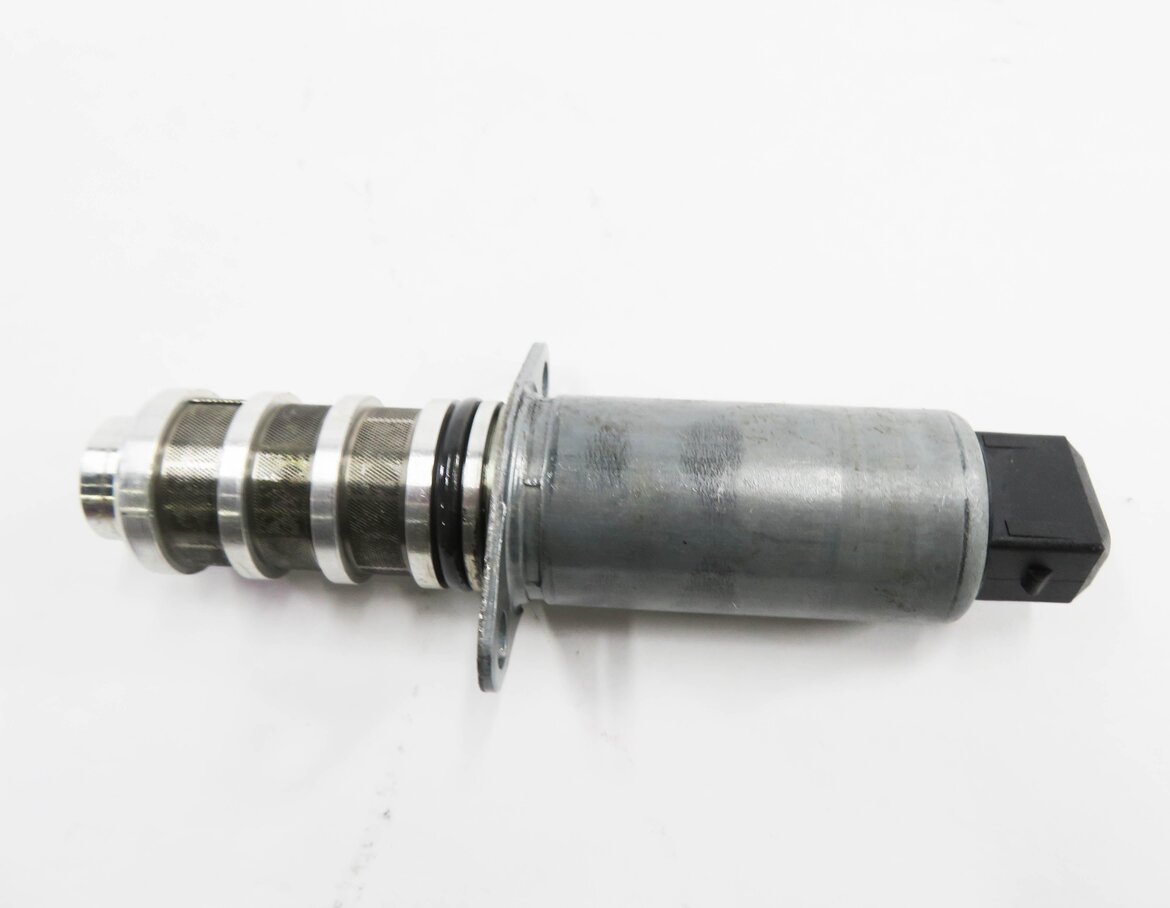 Thumbnail 5: 2015 PORSCHE PANAMERA (970 G1) 4.8L ENGINE - VVT VARIABLE VALVE TIMING SOLENOID