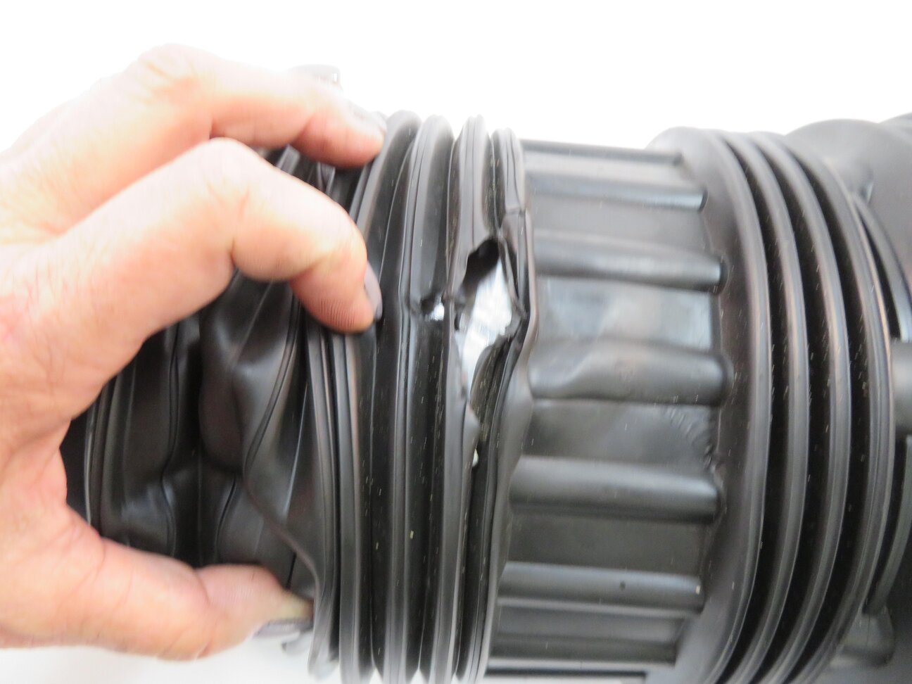 Thumbnail 3: 2014-2016 PORSCHE PANAMERA (970 G1) LEFT / RIGHT - REAR SUSPENSION AIR SPRING