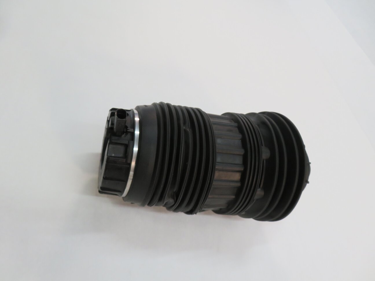 Thumbnail 8: 2014-2016 PORSCHE PANAMERA (970 G1) LEFT / RIGHT - REAR SUSPENSION AIR SPRING