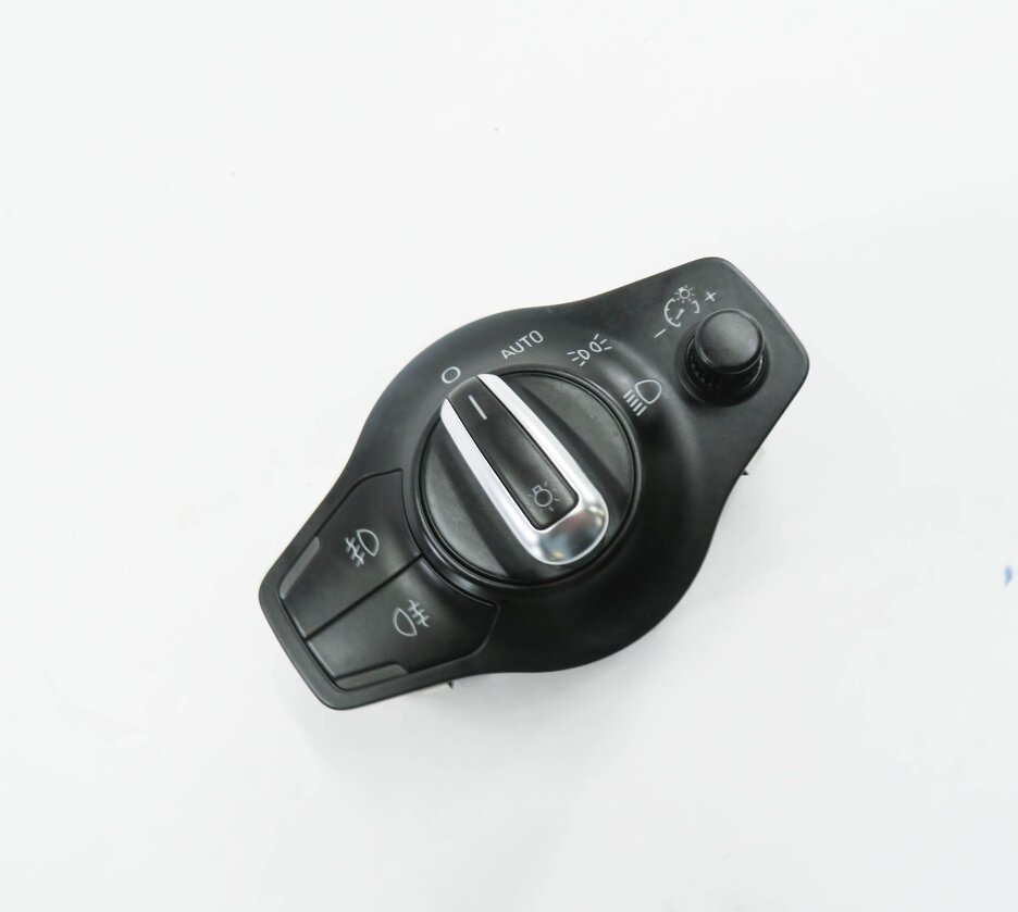 Thumbnail 1: 2015 AUDI A5 (B8 8T) HEADLIGHT SWITCH
